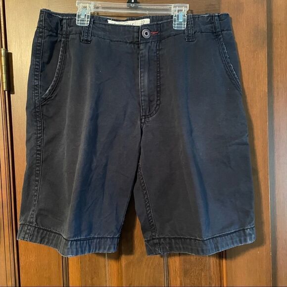 Aeropostale 32 waist navy shorts 10” inseam drawstring belt inside. Red accents - Picture 2 of 15